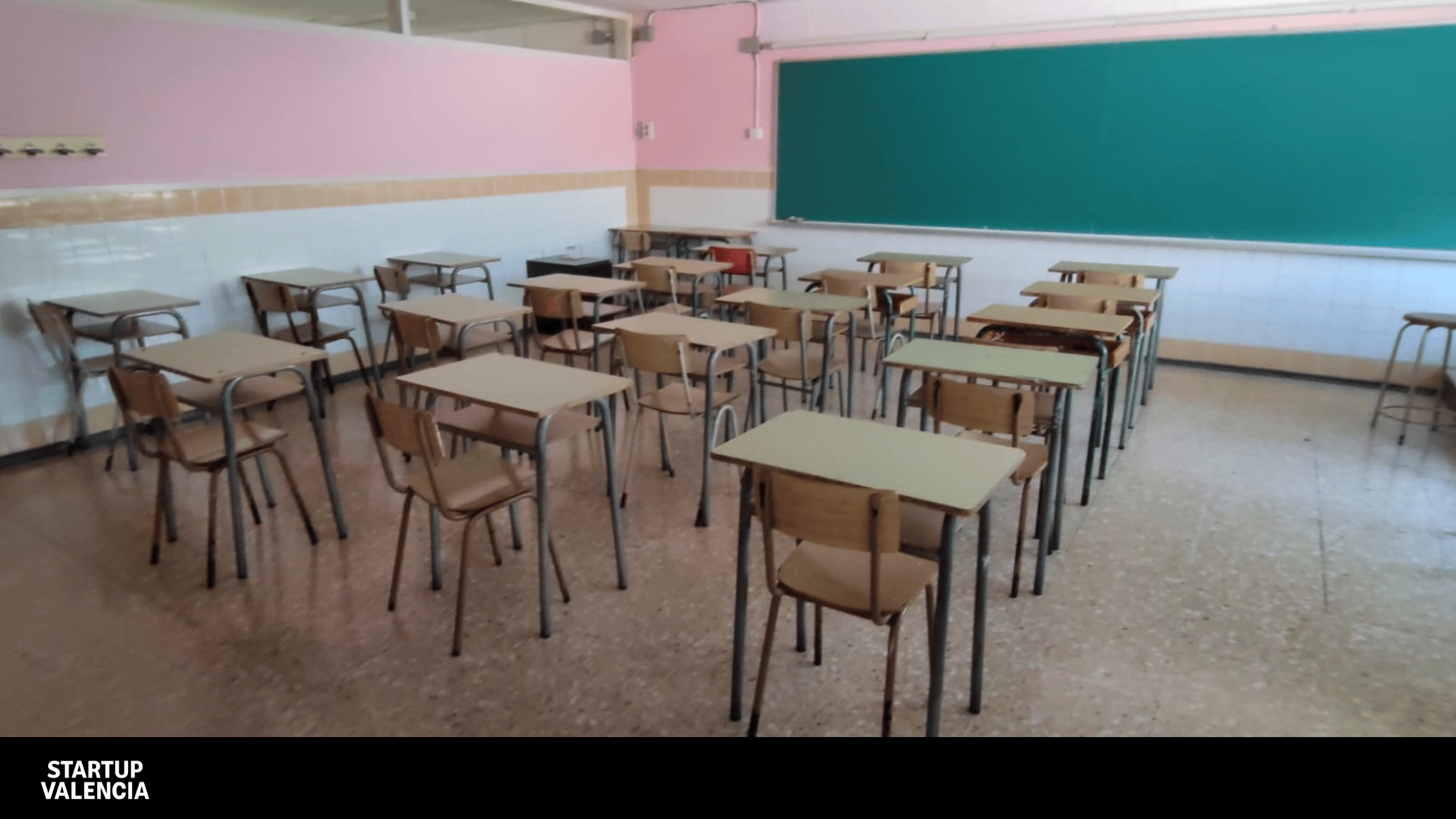 Adopta un Colegio